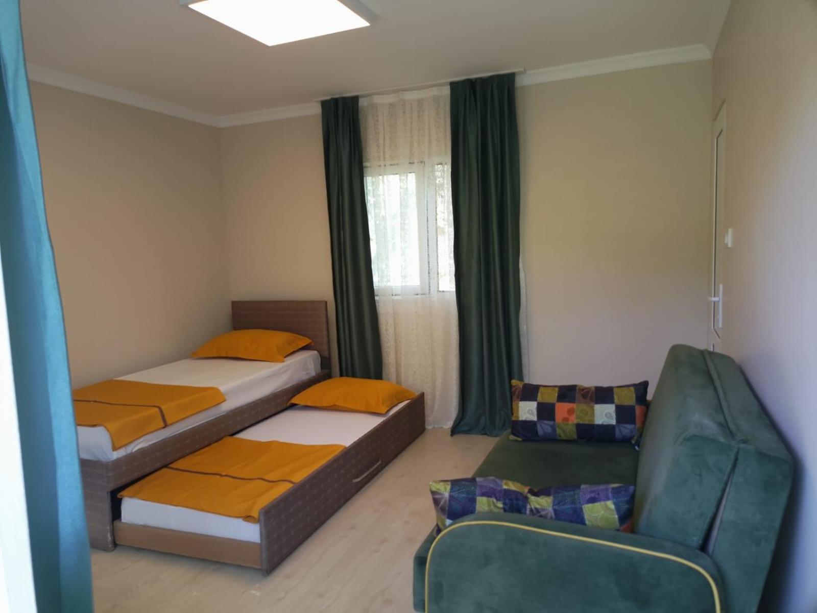 Cicek Evler Tatil Koeyue Otel Armutlu Dış mekan fotoğraf