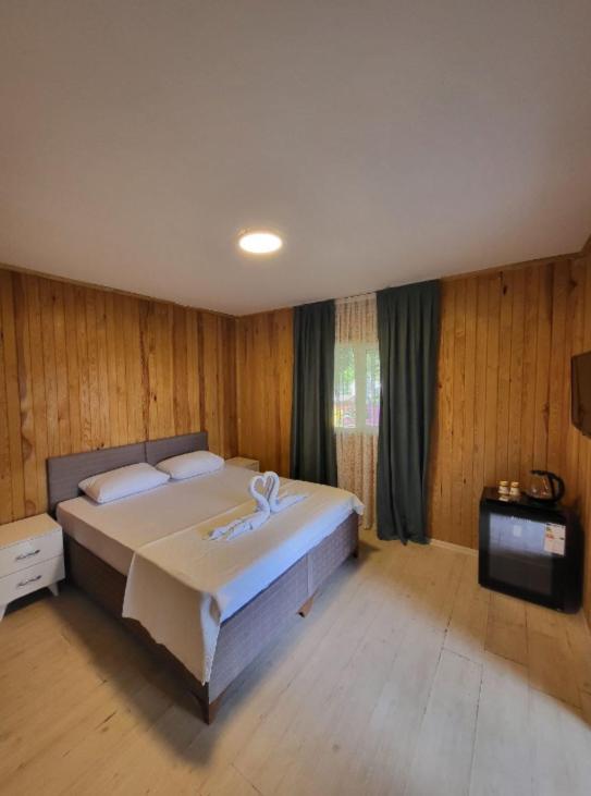 Cicek Evler Tatil Koeyue Otel Armutlu Dış mekan fotoğraf